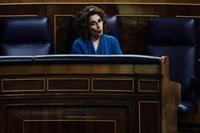 Montero ve inviable la bonificación del 14,4% que pide Podemos para la cesta de la compra