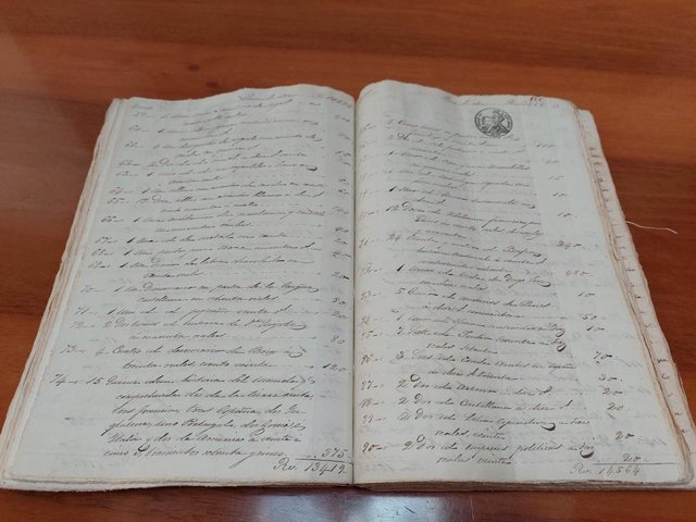 Archivo - Acta notarial histórica. Archivo.