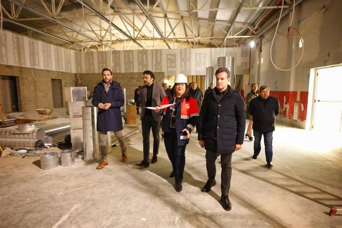 Vistas a las obras de reforma del pabellón multiusos de Miralbueno