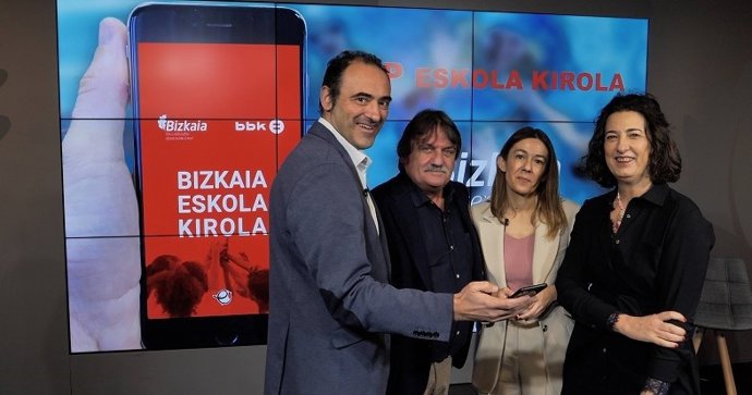 Presentación de la app 'Bizkaia Eskola Kirola'.