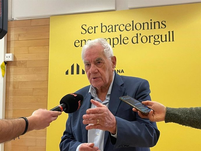 El presidente del grupo municipal de ERC en el Ayuntamiento de Barcelona, Ernest Maragall, en declaraciones a los periodistas este jueves.