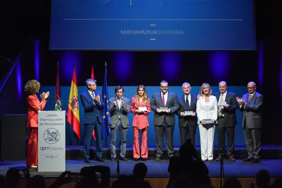 Galardonados durante el acto de entrega de la 84 edición de los premios de la Asociación de la Prensa de Madrid (APM),