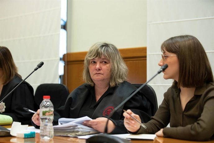 La abogada de la acusación particular Ester García López durante la vista de apelación por el recurso a la prisión provisional del futbolista Dani Alves, en la Audiencia de Barcelona, a 16 de febrero de 2023, en Barcelona, Catalunya (España).