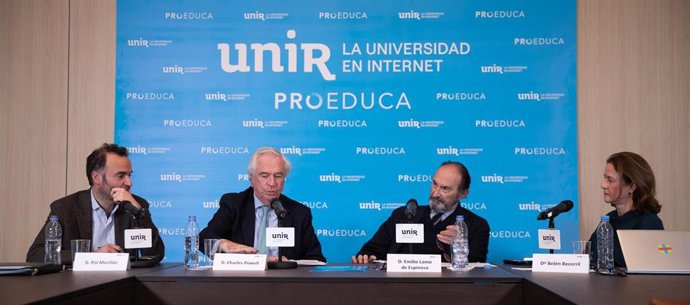 Seminario 'La UE y la Brújula Estratégica', organizado por la Universidad Internacional de La Rioja (UNIR).