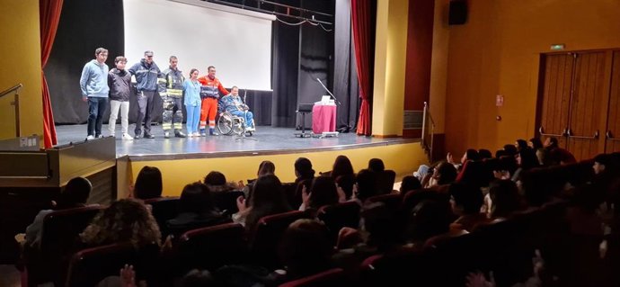 Las sesiones se desarrollan en el Centro Cívico Virgen de los Reyes de Sevilla.