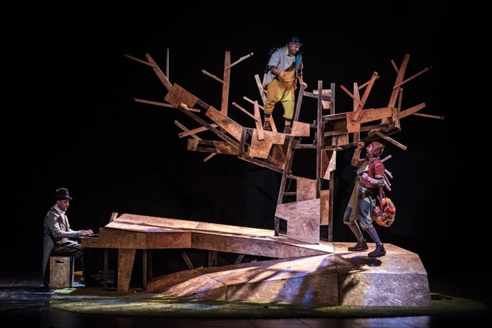 Un momento de la representación de 'La fábula de la ardilla'.