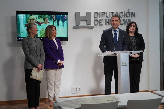 Presentación de la Feria 1900 de Moguer en la Diputación de Huelva.