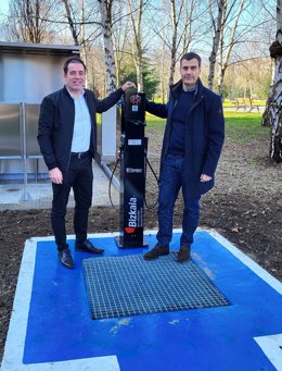 Inauguraicón del BiziPunto en Etxebarri