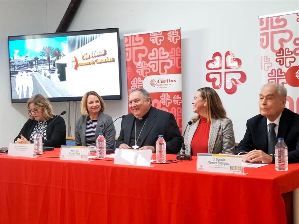 De izq. A dch.: Astriz Pérez, Noemí Santana, José Mazuelos, Dolores Corujo y Gonzalo Marrero