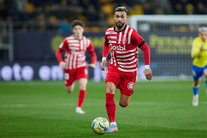 El delantero argentino Taty Castellanos en un partido con el Girona