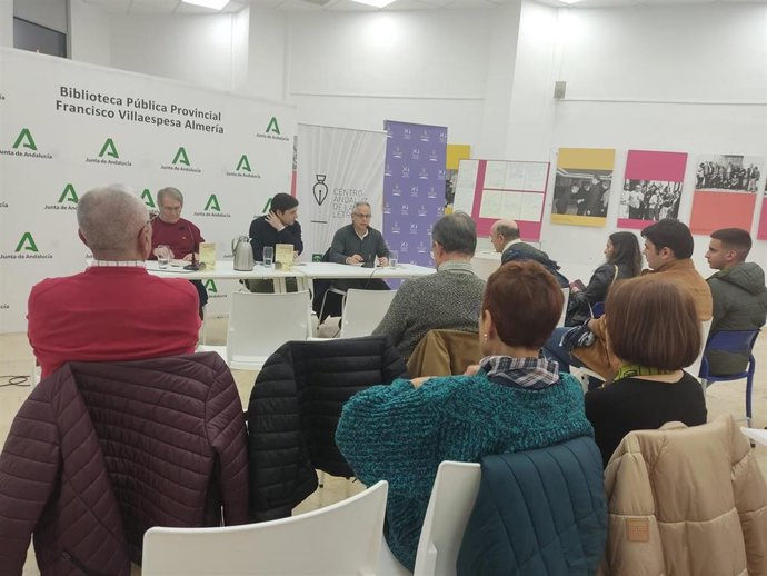 El IEA preseta 'Poemas de un Pasado Imperfecto' de Francisco Javier Fernández Espinosa