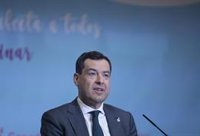 Moreno subraya que Andalucía necesita más MIR y achaca a una falta la previsión la situación de la atención primaria