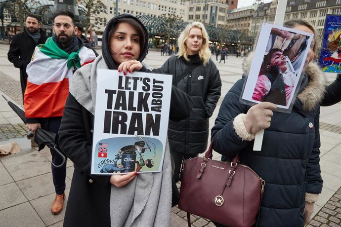 Archivo - Una protesta en contra de la violencia en Irán