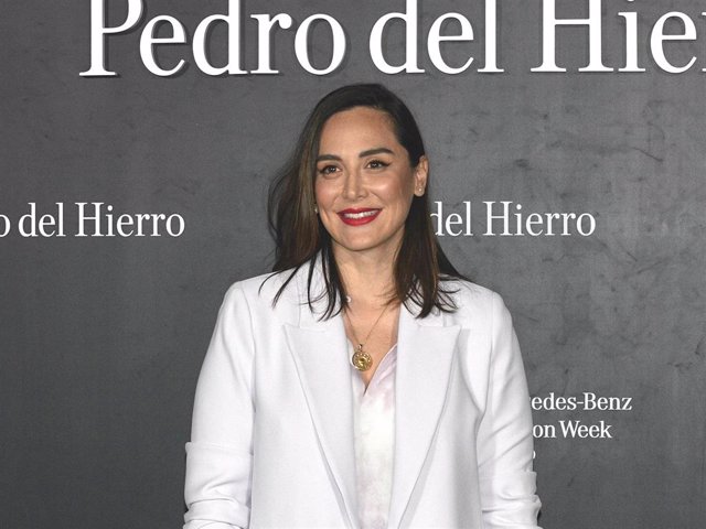 Tamara Falcó posa en el photocall de la firma Pedro del Hierro en la Mercedes Benz Fashion Week Madrid, a 16 de febrero de 2023, en Madrid (España).