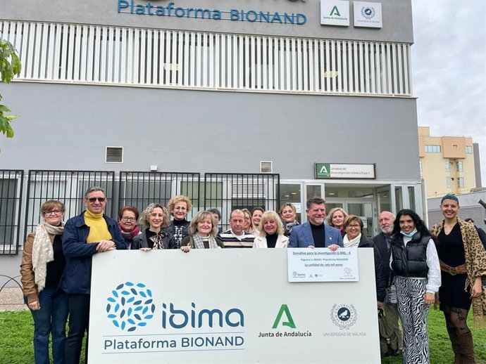 IBIMA Plataforma BIONAND recibe una donación por parte de la asociación Un Sí por la Vida destinada al cáncer de mama triple negativo