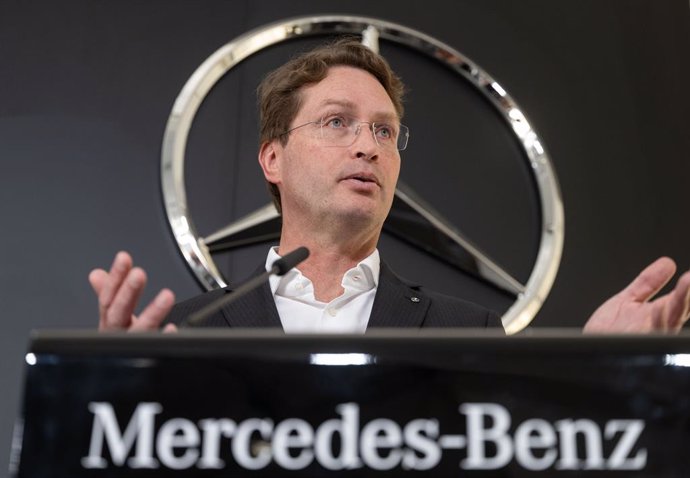 Archivo - 31 May 2022, Baden-Wuerttemberg, Stuttgart: Chairman of the Board of Management of Mercedes-Benz Group AG Ola Kallenius speaks during the laying of the foundation stone for the Mercedes-Benz eCampus at the Untertuerkheim plant. Photo: Marijan 