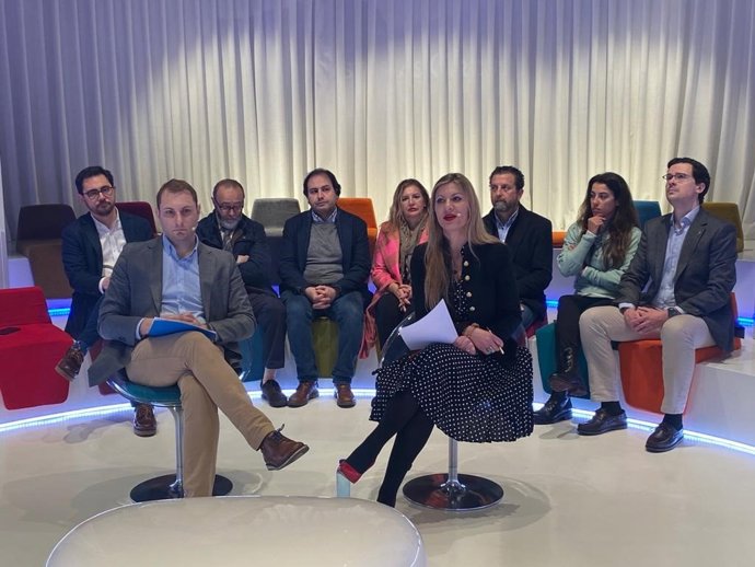 Adrián Pumares durante el encuentro con FEDA