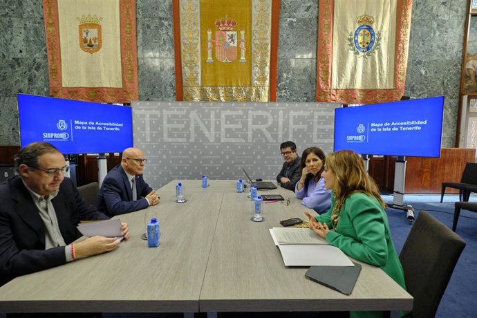 Reunión entre el Cabildo de Tenerife y la Diputación del Común para dar a conocer el Mapa de Accesibilidad de la isla