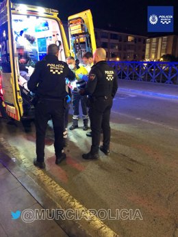 Ambulancia que trasladó al herido a un centro hospitalario