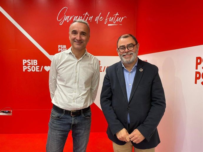 El diputado del PSIB-PSOE en el Congreso, Pere Joan Pons, y el secretario de Organización del PSIB-PSOE y senador por Mallorca, Cosme Bonet.