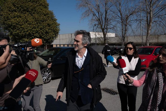 El abogado Cristóbal Martell visita al futbolista Dani Alves en la cárcel de Brians 2, el viernes 17 de febrero de 2023.