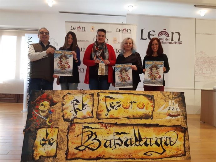 Imagen de la presentación del espectáculo El tesoro de Baballaga: una aventura pirata, a beneficio de Auryn y Juan Soñador.