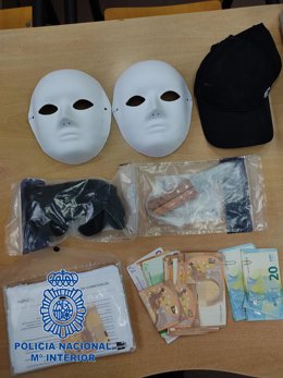 Detenidos dos jóvenes por atracar una correduría de seguros en La Línea de la Concepción