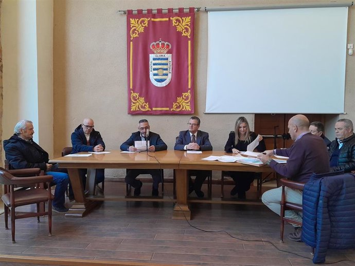 Gerardo Dueñas, consejero de Agricultura, Ganadería y Desarrollo Rural, durante una reunión de la Mesa del Lechazo de Castilla y León.