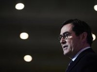 Garamendi (CEOE) dice que "si se quiere cambiar" la legislación sobre el despido "está la mesa de diálogo social"