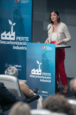 La ministra de Industria, Comercio y Turismo, Reyes Maroto, ha destacado este viernes en Gijón que el Proyecto Estratégico para la Recuperación y Transformación Económica (PERTE) de descarbonización industrial, con una cuantía de 3.100 millones de euros,
