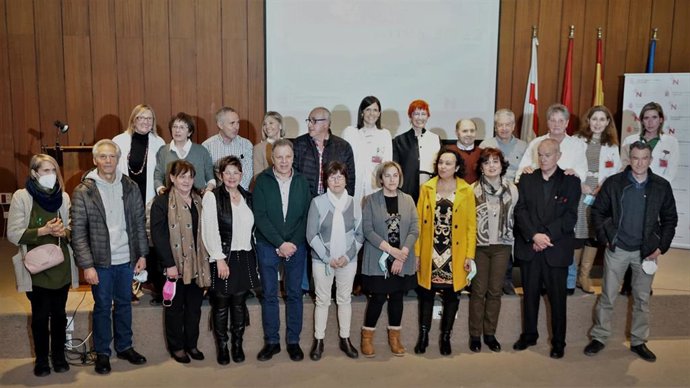 La consejera Santos Induráin junto a las personas homenajeadas esta mañana en Tudela.