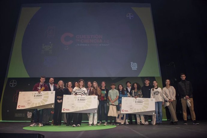 El concurso 'Cuestión de Ciencia' de Bayer reconoce a los ganadores de su cuarta edición