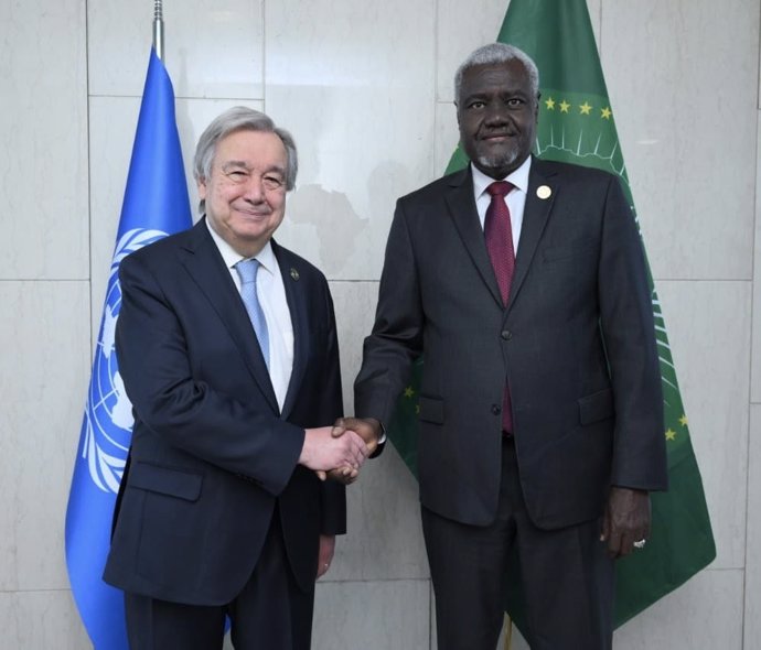 El secretario general de la ONU, Antonio Guterres, y el presidente de la Comisión de la Unión Africana, Mousa Faki Mahamat