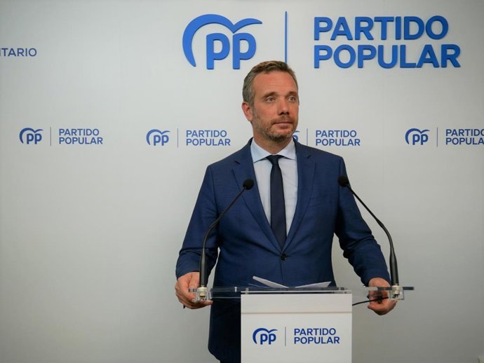 El portavoz del Grupo Parlamentario Popular, Joaquín Segado