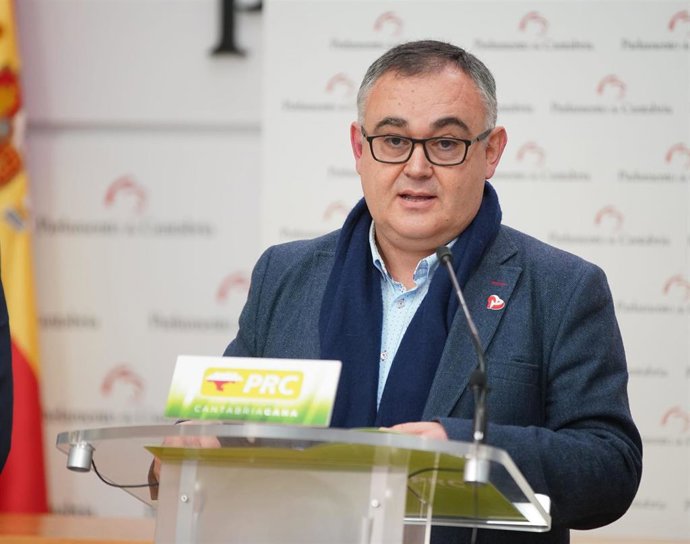 El senador del PRC, José Miguel Fernández Viadero