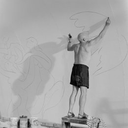Una de las imágenes de la exposición fotográfica 'Edward Quinn: Picasso y los años dorados de la Costa Azul'