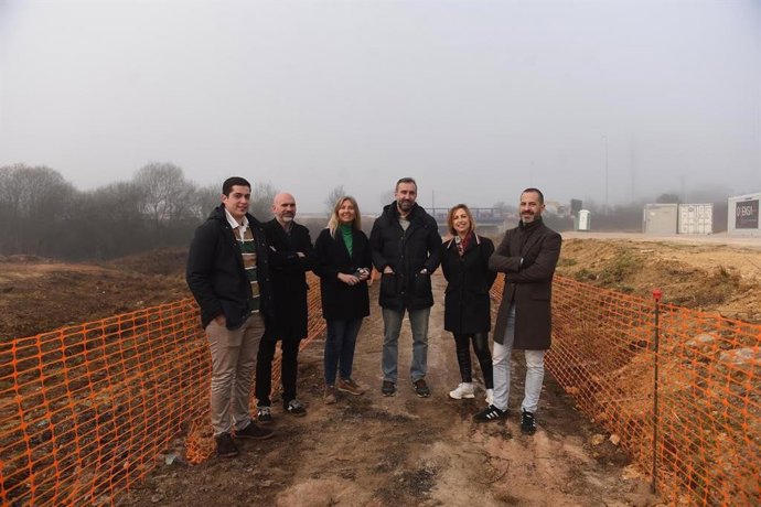 El alcalde de Siero, a la derecha