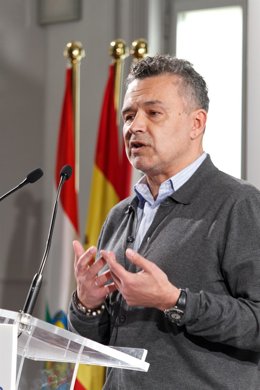 El candidato del PP a la Alcaldía de Logroño, Conrado Escobar