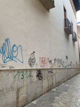 Pintadas vandálicas. Grafitis. Palma. Archivo. Recurso.