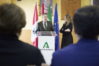 Sanz critica las "falsedades" de Montero, le reprocha la "dañina" financiación autonómica y defiende la bajada fiscal