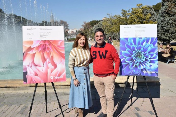 La consejera municipal Natalia Chueca y el presidente de la Asociación de Floristas de Aragón, Rubén Cebollero