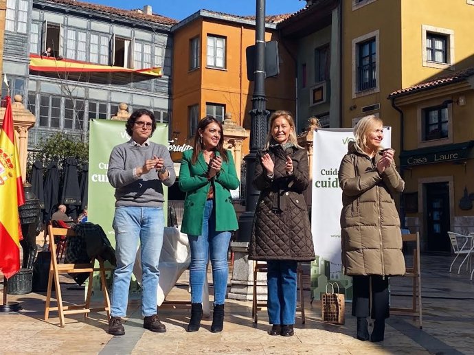 Presentación de la campaña 'Cuida lo tuyo' de Vox