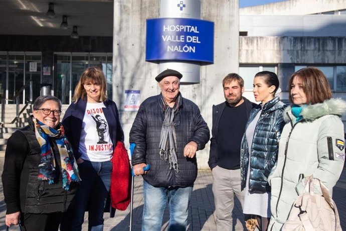 Covadonga Tomé, segunda por la izquierdo