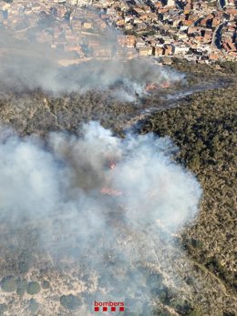 Incendio forestal en Sant Vicen dels Horts
