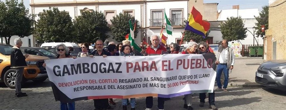 Manifestación por el cortijo de Queipo de Llano