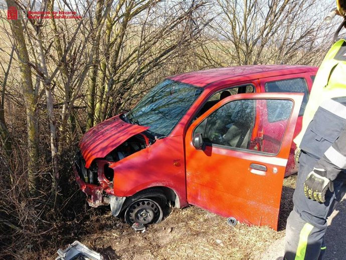 Vehículo accidentado en Los Arcos