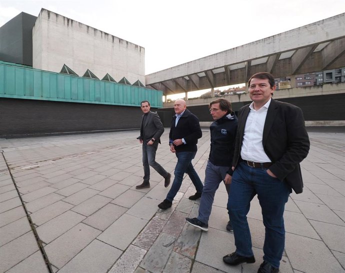 Presentación del candidato del PP al Ayuntamiento de Valladolid, Jesús Julio Carnero