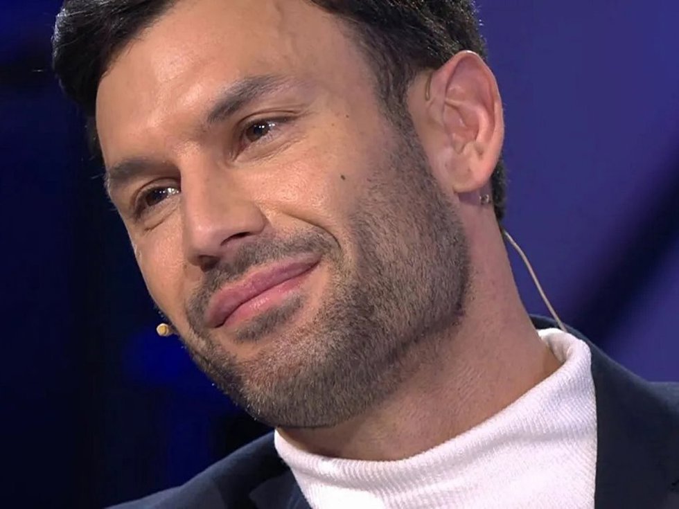 JORGE PÉREZ SE SIENTA EN 'DÉJATE QUERER' CON PAZ PADILLA