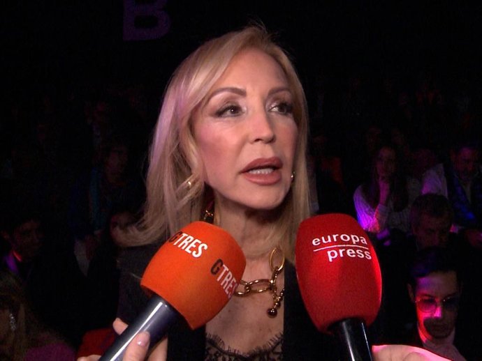 CARMEN LOMANA EN LA MERCEDES BENZ MADRID FASHION WEEK