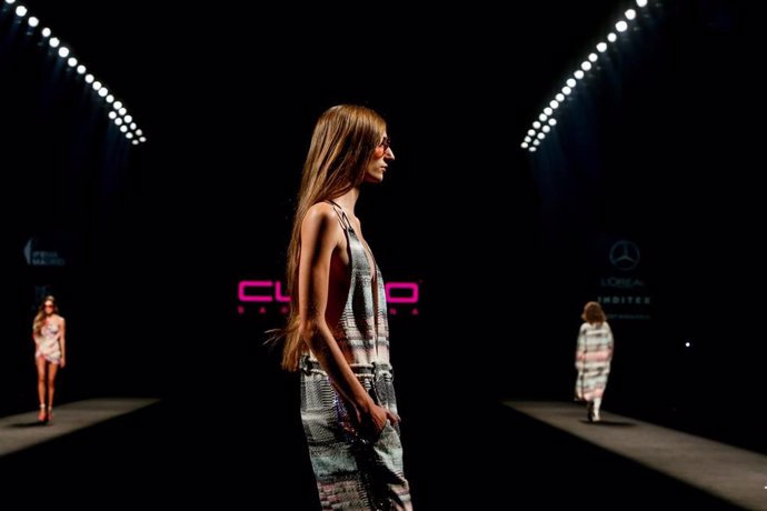 Archivo - Desfile de la colección de Custo Barcelona en el tercer día de la pasarela de la 74 edición de la Mercedes-Benz Fashion Week Madrid